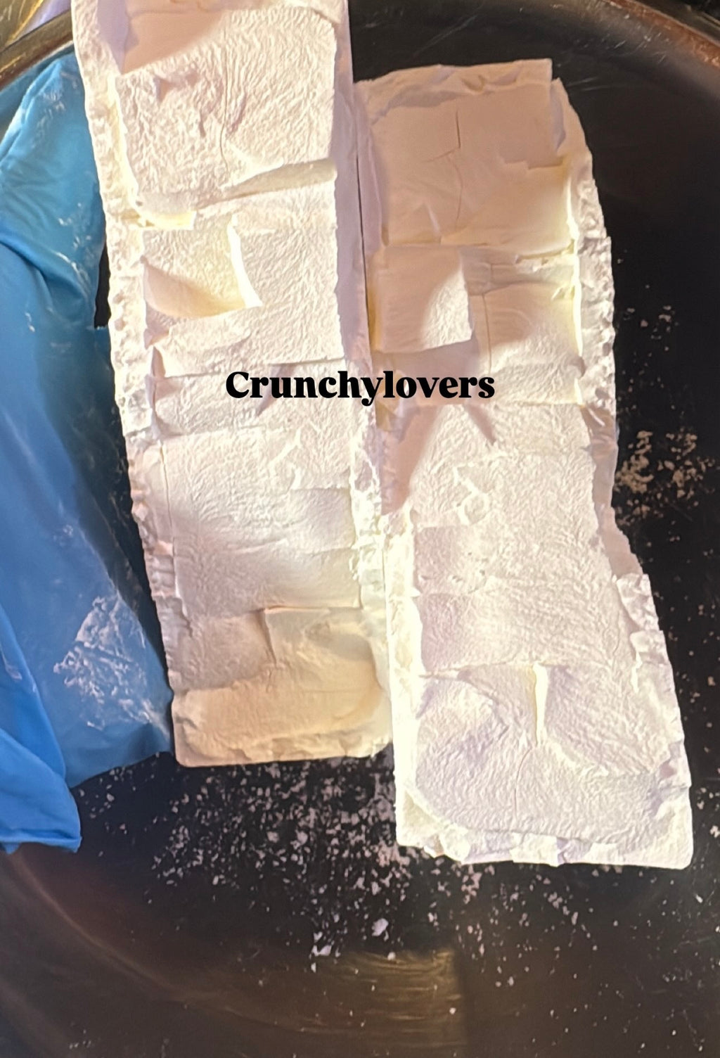 Crunchylovers press brick